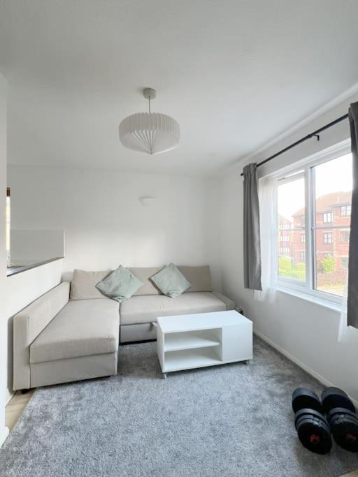 Colliers Wood 1 Bed South London Short Stay Мітчем Екстер'єр фото
